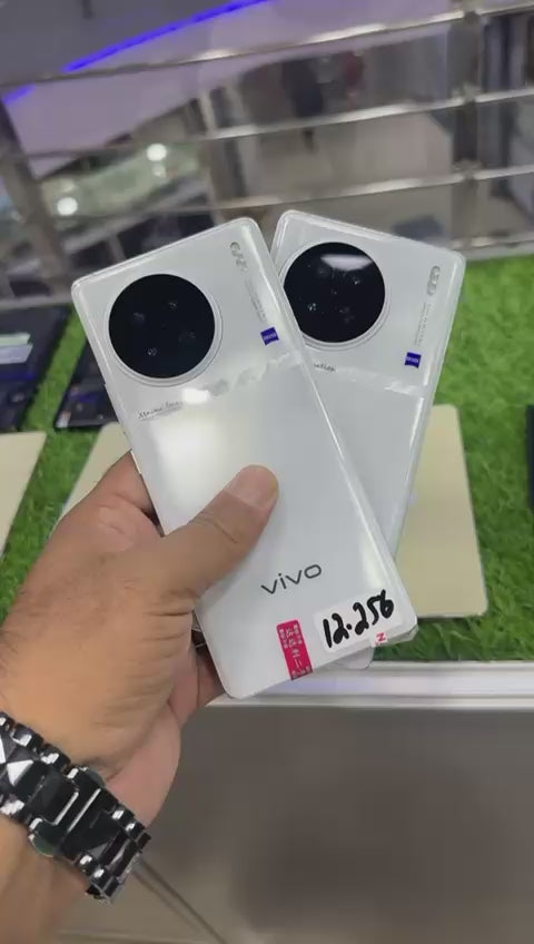 VIVO X90S